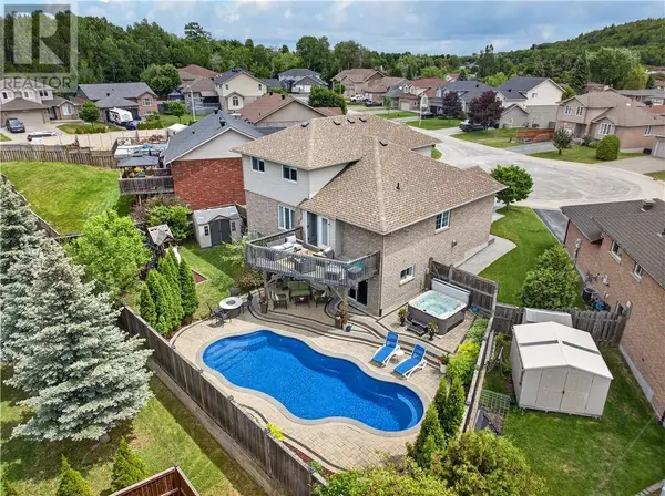 8 Winfield Lane, Sudbury, ON P3A6E1
