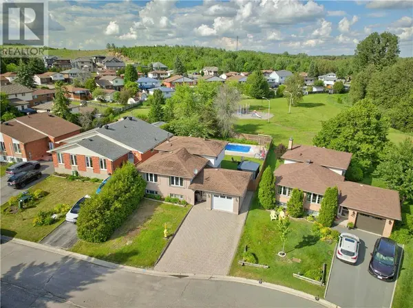 34 Cherrywood Crescent, Sudbury, ON P3B3Z8