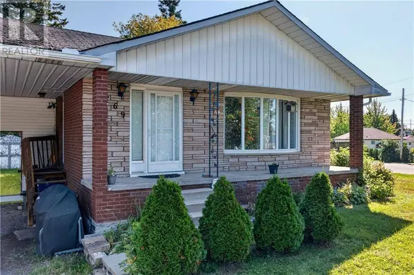 269 Ninth Avenue, Lively, ON P3Y1M6