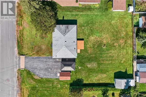 3664 Claire Street, Val Caron, ON P3N1H5