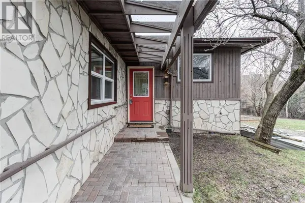 1246 Southview Drive Unit# Upper