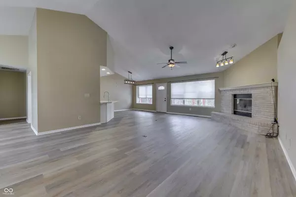 10324 Springridge CIR, Fishers, IN 46037