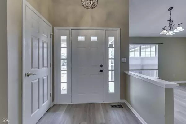 10324 Springridge CIR, Fishers, IN 46037