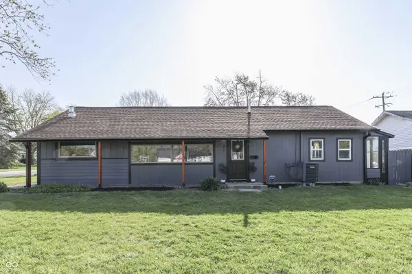 91 Crestview DR, Greenwood, IN 46143