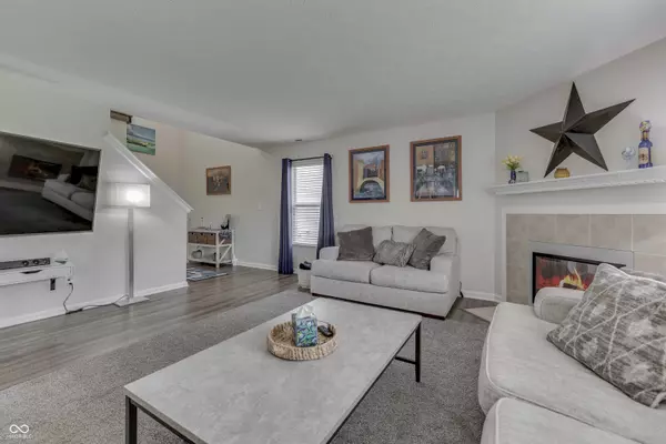 7860 Sergi Canyon DR, Indianapolis, IN 46217