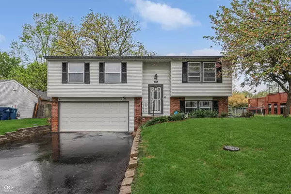 9034 Caminito CT, Indianapolis, IN 46234