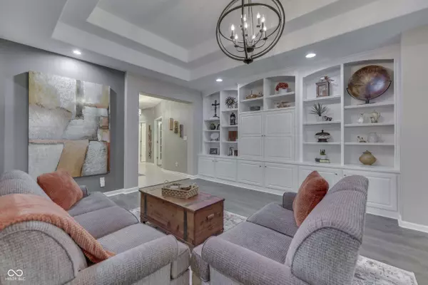1454 Heron Ridge BLVD, Greenwood, IN 46143