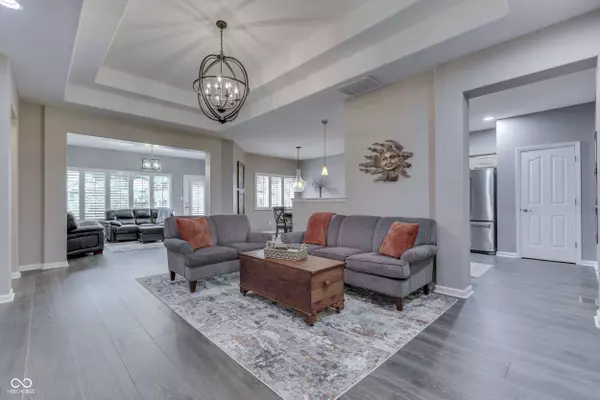 1454 Heron Ridge BLVD, Greenwood, IN 46143