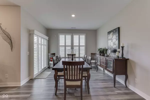 3644 Chalmers DR, Bargersville, IN 46106