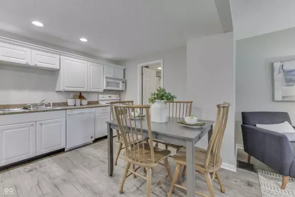 8722 Shelby ST, Indianapolis, IN 46227
