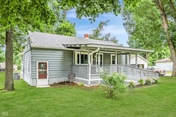 8722 Shelby ST, Indianapolis, IN 46227