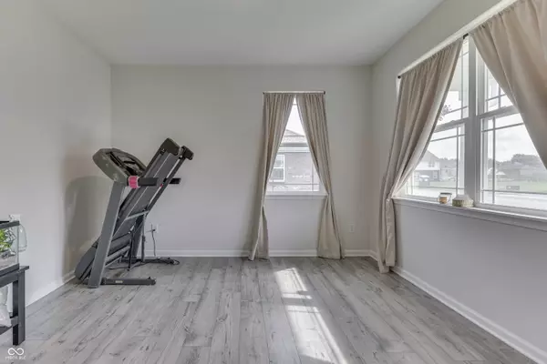 5906 Aleppo LN, Greenwood, IN 46143