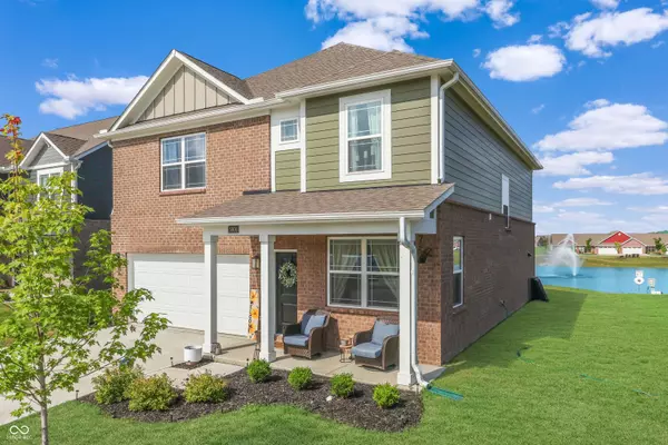 5906 Aleppo LN, Greenwood, IN 46143