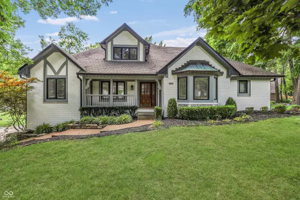 6357 Deerwood CT, Greenwood, IN 46143