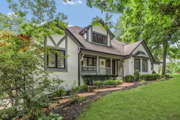 6357 Deerwood CT, Greenwood, IN 46143