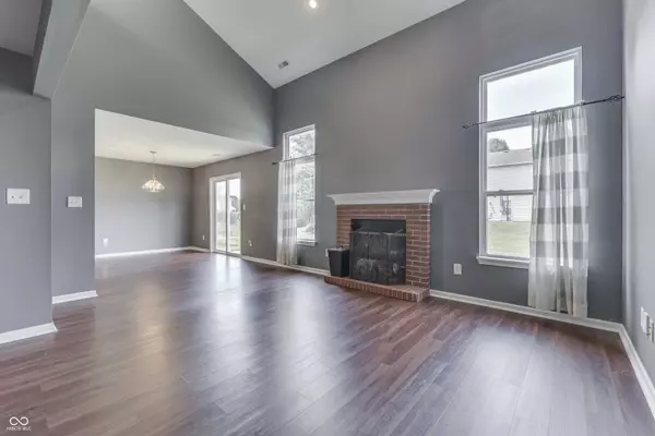 7208 Parklake PL, Indianapolis, IN 46217