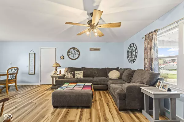 91 North DR, Mooresville, IN 46158