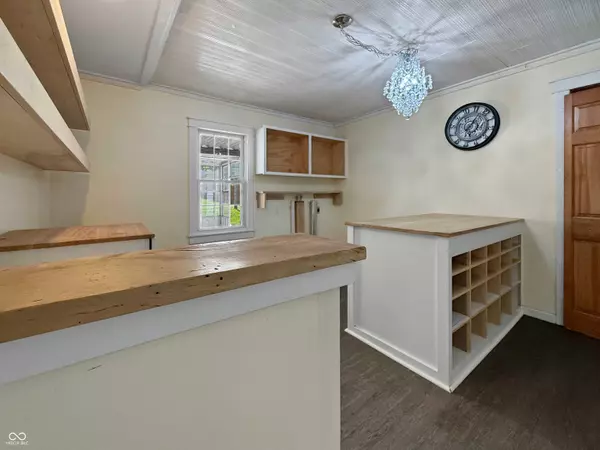 5325 W Smith Valley RD, Greenwood, IN 46142