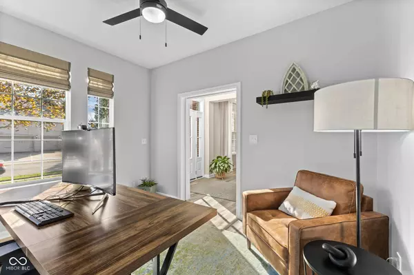 4512 Diamond RDG, Greenwood, IN 46143