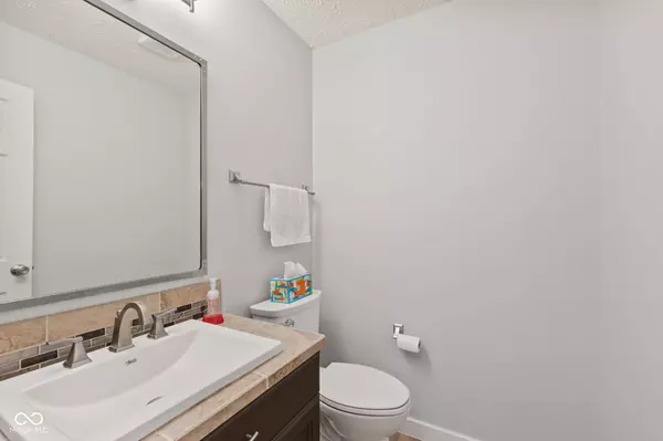 5825 Jackie LN, Indianapolis, IN 46221