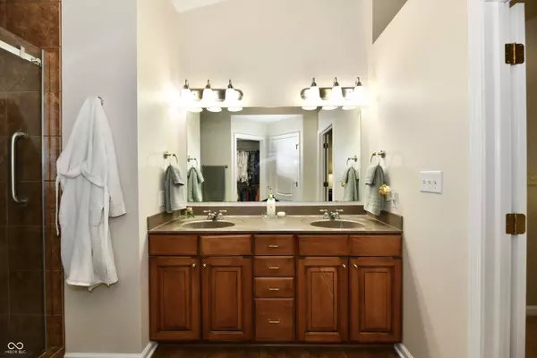 2805 Rylee CT, Greenwood, IN 46143