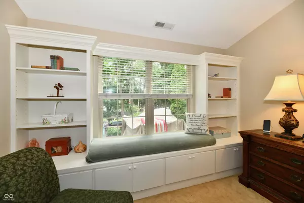 2805 Rylee CT, Greenwood, IN 46143