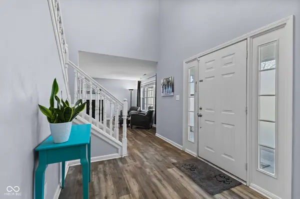 628 Prince DR, Greenwood, IN 46142