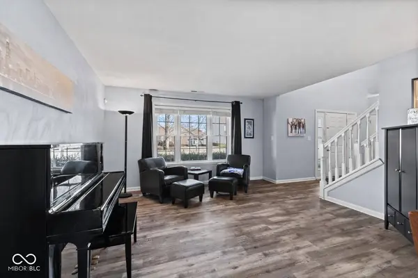 628 Prince DR, Greenwood, IN 46142