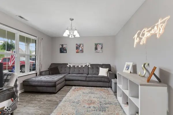 7436 Eddie LN, Camby, IN 46113