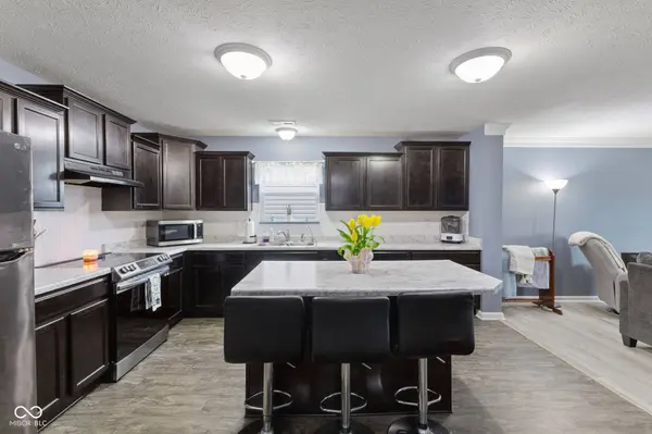 7436 Eddie LN, Camby, IN 46113