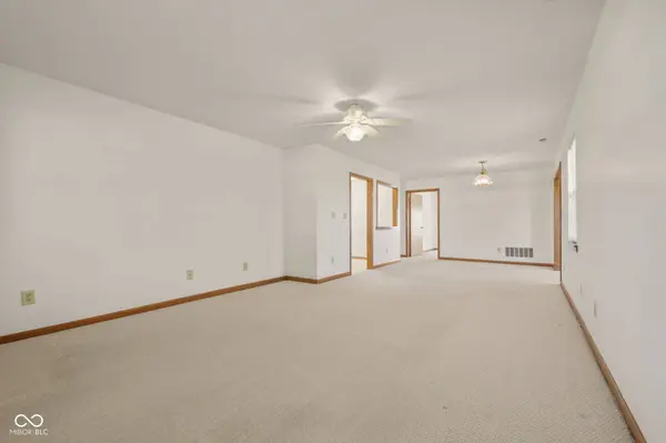 7947 Bentley Commons DR, Indianapolis, IN 46259