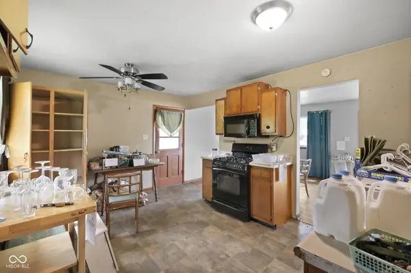 9 Kiefer CT, Beech Grove, IN 46107