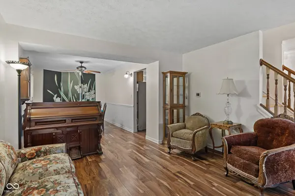 1200 Breaside CT, Greenwood, IN 46143