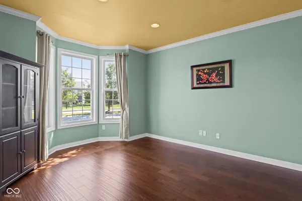 4637 Shadow Ridge BLVD, Greenwood, IN 46143
