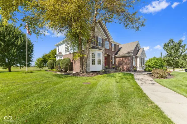 4637 Shadow Ridge BLVD, Greenwood, IN 46143
