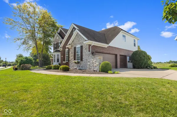 4637 Shadow Ridge BLVD, Greenwood, IN 46143