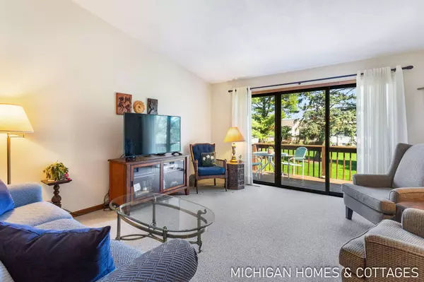 907 Creekridge Drive, Holland, MI 49423