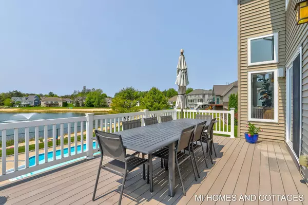 9145 Winterberry Drive, West Olive, MI 49460