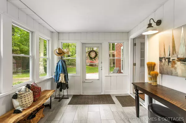 1375 Waukazoo Drive, Holland, MI 49424