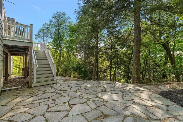 690 Dunegrass Circle Drive, Saugatuck, MI 49453