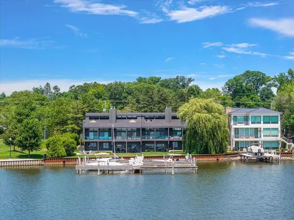 337 Culver Street, Saugatuck, MI 49453