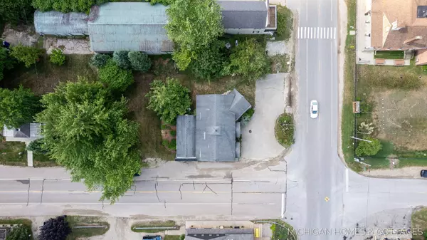 1399 Blue Star Highway, South Haven, MI 49090