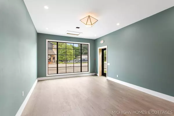 1399 Blue Star Highway, South Haven, MI 49090