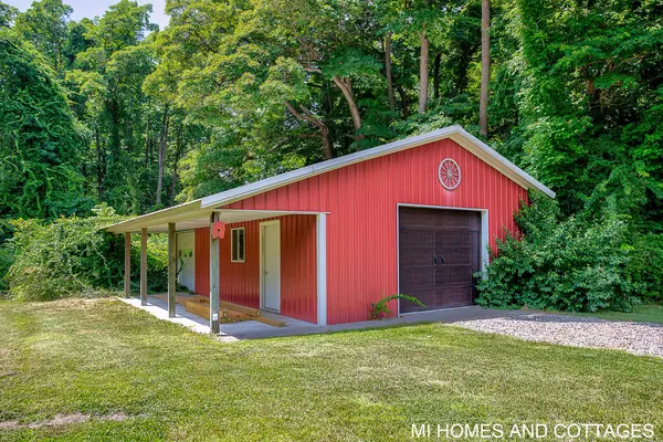 4080 64th, Holland, MI 49423