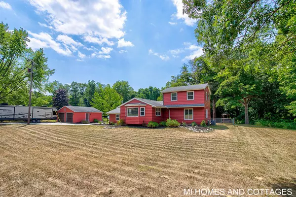 4080 64th, Holland, MI 49423
