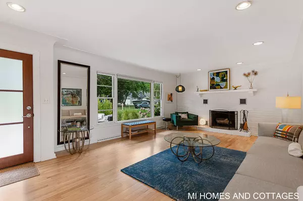 748 Park Avenue, Holland, MI 49423