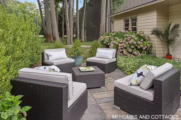 748 Park Avenue, Holland, MI 49423