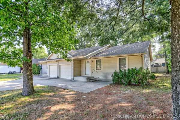 508 512 Quarterline Road, Muskegon, MI 49442