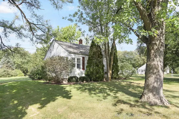 9561 96th Avenue, Zeeland, MI 49464