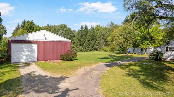 9561 96th Avenue, Zeeland, MI 49464